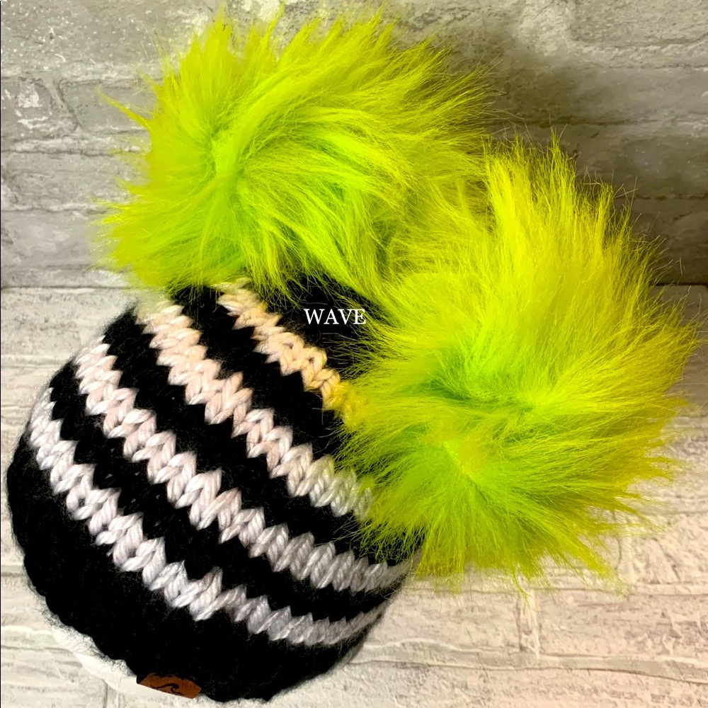 Beetlejuice Halloween beanie with faux fur poms 💚🖤🤍💚